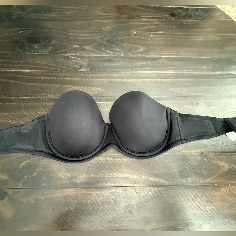 Wacoal Charcoal Bra - EUC - 34D